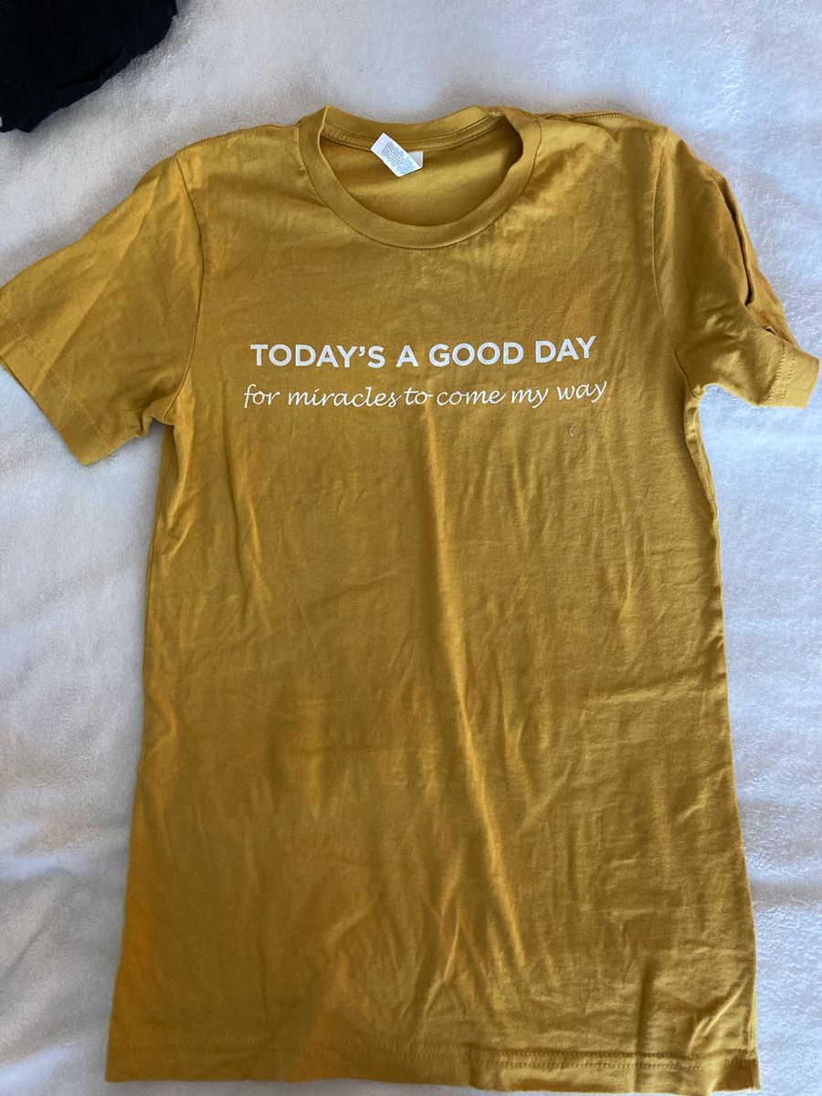 Yellow mustard tshirt casual 